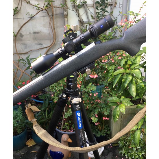 Leofoto PG-1 Gimbal Head (Black) Leofoto PG-1 Gimbal Head (Black)